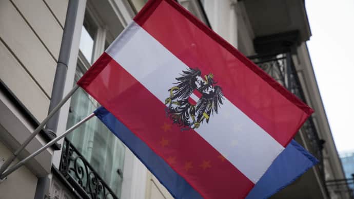 Австрія висилає двох дипломатів РФ