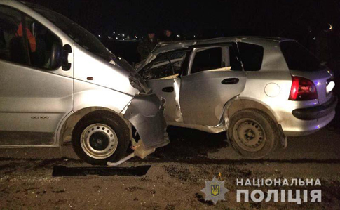 На Рівненщині внаслідок ДТП з трьома авто загинуло двоє водіїв