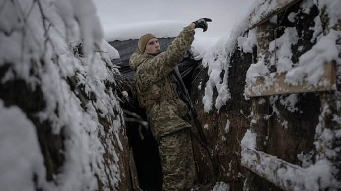 Reuters: Україна зміщує фокус на оборону. Журналісти побували на нових укріпленнях