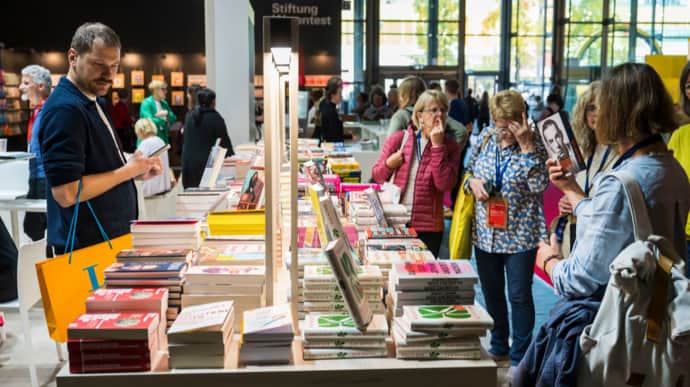 Russian books will remain, but will be checked – Frankfurt Book Fair, photos