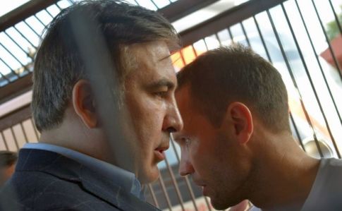 Саакашвили говорит, что его паспорт изъяла полиция