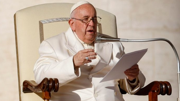 Папа Римский почтил память жертв Голодомора и жертвы агрессии РФ против Украины