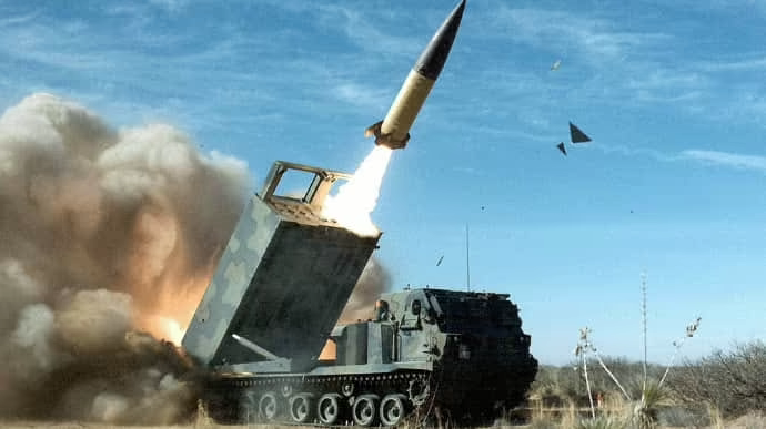 Кулеба про надання Україні ракет ATACMS і Taurus: Є просування вперед