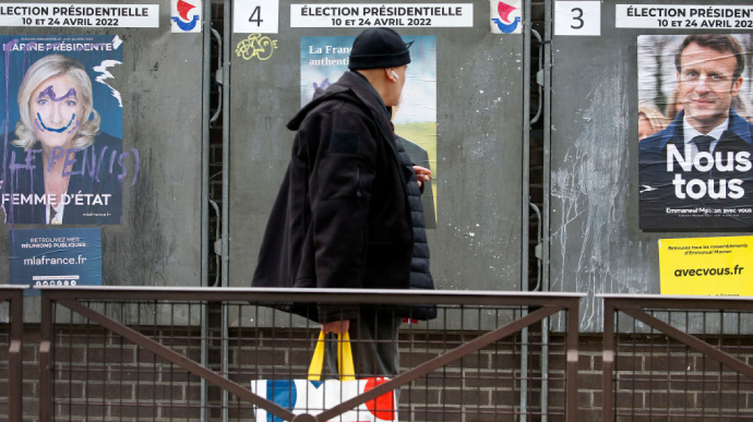 Макрон против Ле Пен: во Франции проходит первый тур выборов президента