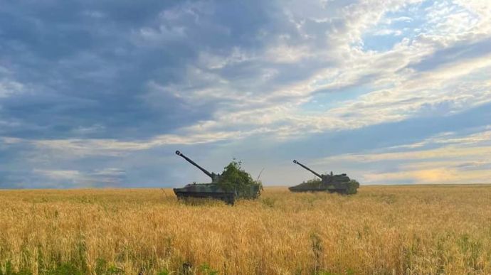 Ukrainian defenders destroy 3 Russian air defence systems and 7 artillery systems – General Staff