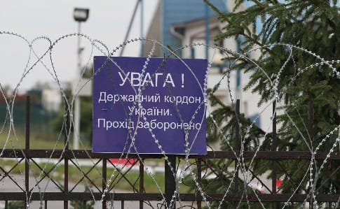 Зеленский уточнил, когда закроют границу иностранцам и как вернуться украинцам
