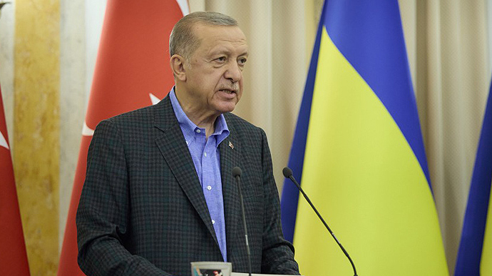 Эрдоган предлагает Зеленскому организовать встречу с Путиным - росСМИ