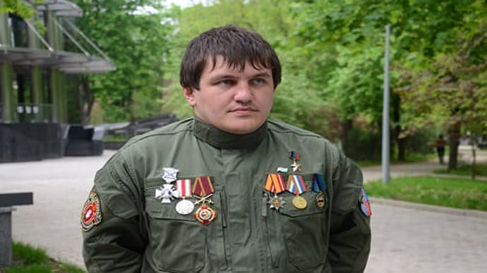 СБУ объявила в розыск россиянина, который пытал украинских военных