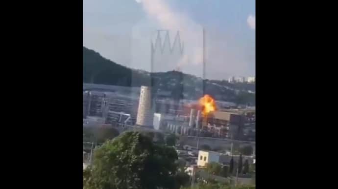 Ukrainian intelligence drones attack oil refinery in Russia's Tuapse