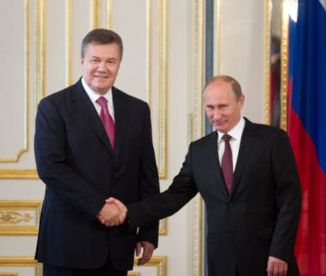 Янукович и Путин провели 15-минутную встречу. Фото пресс-службы президента Украины