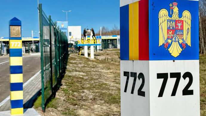 У Румунії слідкують за обстрілами РФ біля своїх кордонів, але поки загрози не побачили