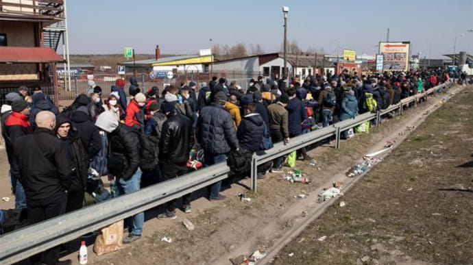 В Польшу прошло 29 тысяч украинцев, в Молдову – 25 тысяч – омбудсмен