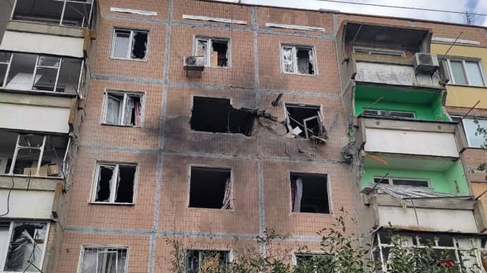 Four civilians injured in Russian attacks on Nikopol – photo