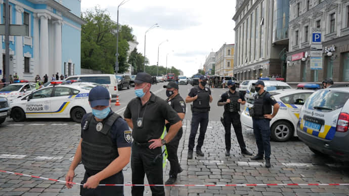 Київський терорист каже: якщо його вб’ють, то буде вибух – Геращенко 