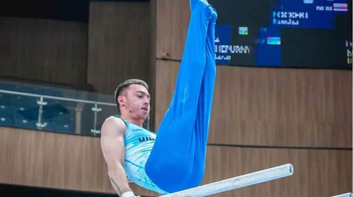 Ukrainian Nazar Chepurnyi wins gold at Gymnastics World Challenge Cup – video