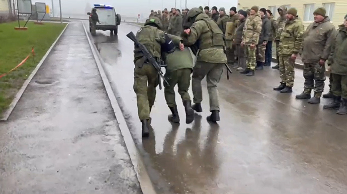 Two soldiers demonstratively arrested in Russia: refused to go to war ...