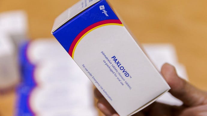 Регулятор ЕС одобрил ковид-таблетки Pfizer для пациентов с высоким риском