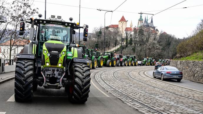Politico: Чеський євродепутат намагається зірвати продовження вільної торгівлі з Україною