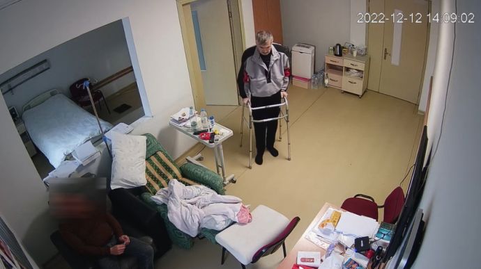 Тюремщики опубликовали видео из палаты Саакашвили в больнице