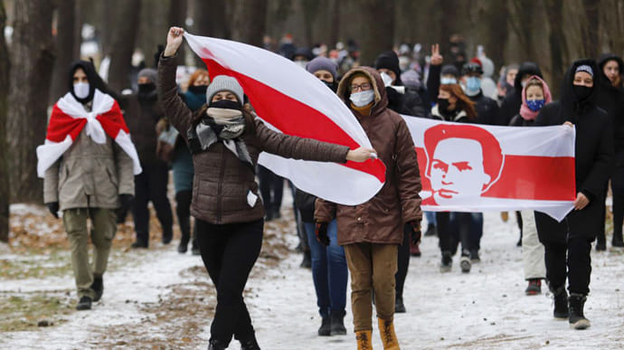 У Білорусі штрафи за участь у несанкціонованих протестах підняли до 900 євро