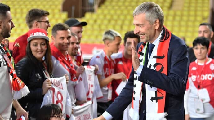 Russian oligarch under no Western sanctions may sell his Monaco football club