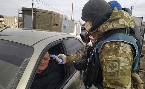 Домой вернулись 4,8 тысячи украинцев, очередей на пунктах пропуска нет – пограничники 