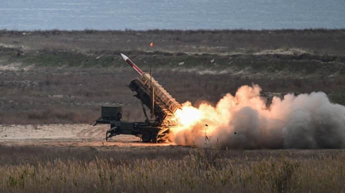 Міноборони Німеччини пообіцяло Україні десятки ракет до Patriot