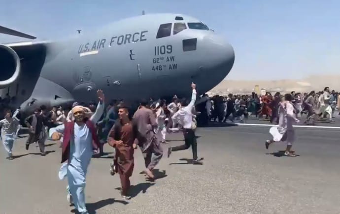 Новости 16 августа: аэропорт Кабула, незаконные эвакуации