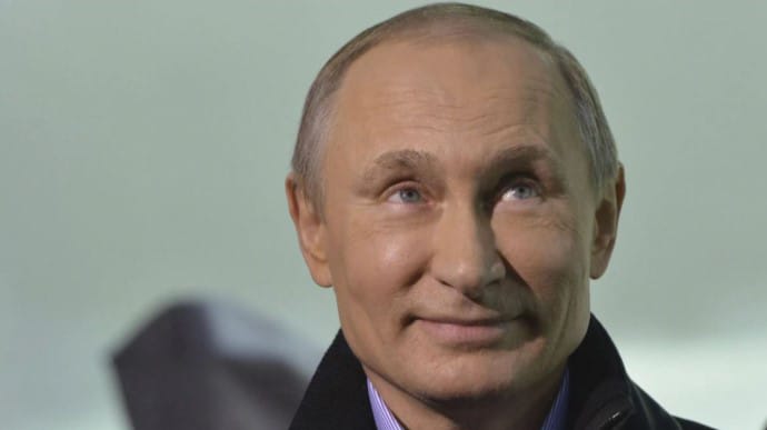 Путин заявляет, что Спутник V эффективен, но сам до сих пор им не привился