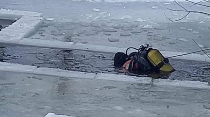 Мужчина утонул во время купания в Киевской области