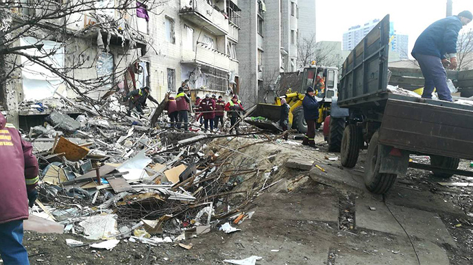 Від російських обстрілів у Києві постраждали понад 70 будинків 