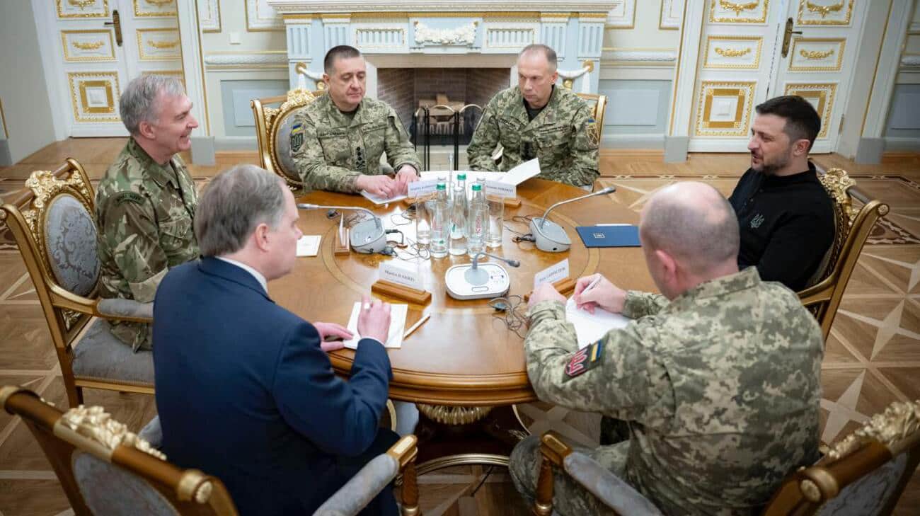 UK defence chief meets Zelenskyy and Ukraine's commander-in-chief in Kyiv – video