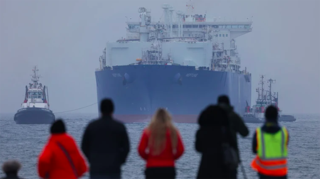 Dozens of Russian oil tankers anchored after latest US sanctions, Reuters reports