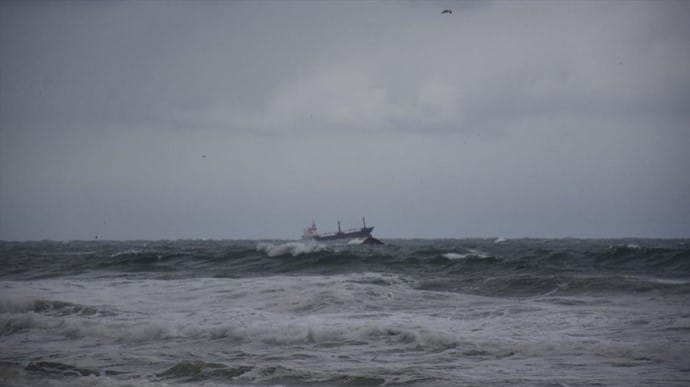 В Черном море затонул корабль с украинцами на борту, есть погибшие