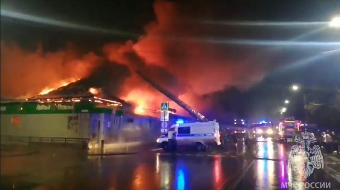 В России случился пожар в ночном клубе, 13 погибших
