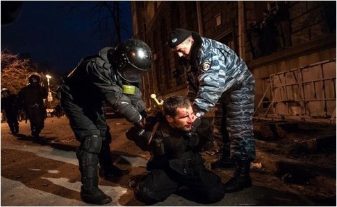 Активисты призывают ускорить расследование дела об избиении студентов на Евромайдане