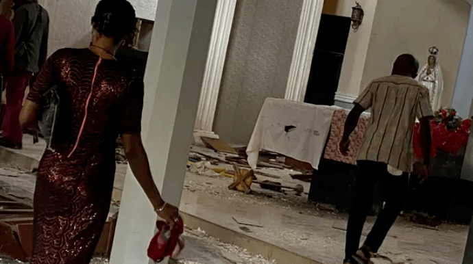 Боевики в Нигерии атаковали католическую церковь и убили 50 человек