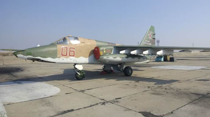 Ukrainian soldiers down Russian Su-25 attack jet – Zelenskyy