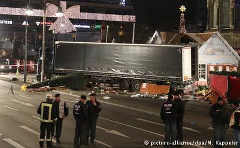 Трагедию в Берлине полиция считает умышленным нападением