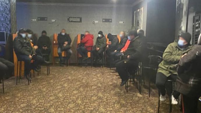 5 нелегальних казино з клієнтами накрили у Києві 