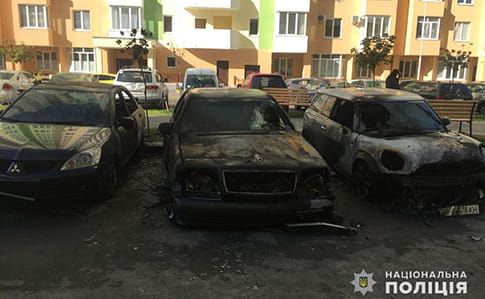 У Коцюбинському спалили машини працівниці селищної ради