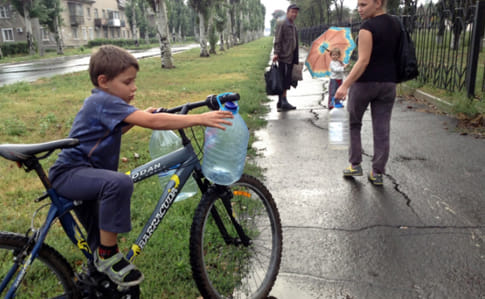 Из-за обострения на Донбассе без воды могут остаться 750 тысяч детей - ЮНИСЕФ