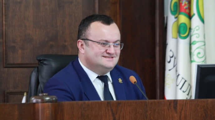 Верховный суд отменил все восстановления мэра Черновцов в должности