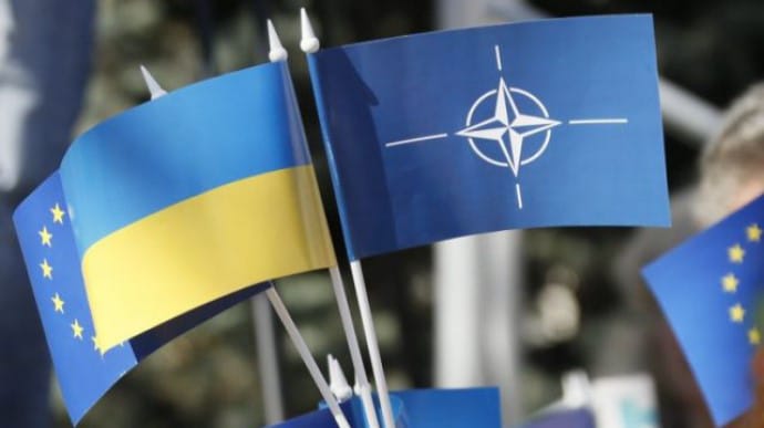 Кандидаты в канцлеры Германии пока не видят Украину в НАТО и ЕС