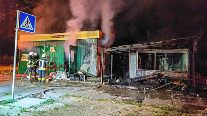 В Киеве в торговом павильоне сгорела женщина