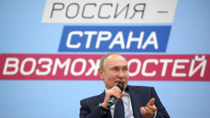 Путин подписал закон о праве быть президентом еще два срока