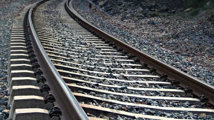 Запорожская ОВА опровергает фейк, что россияне уже строят железную дорогу из Ростова в Крым 