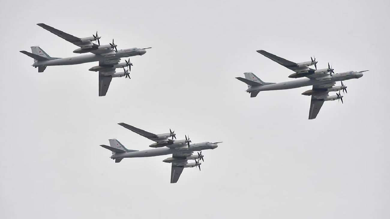 Повітряні сили: у Росії злетіло чотири бомбардувальники Ту-95