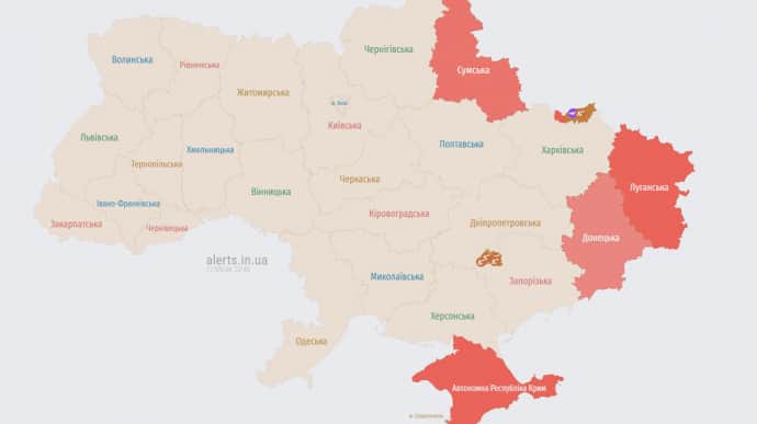 У Київській та низці областей оголошували повітряну тривогу через активність тактичної авіації РФ