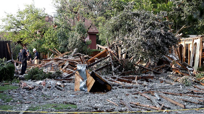 У Техасі вибух зрівняв будинок із землею, серед постраждалих є діти